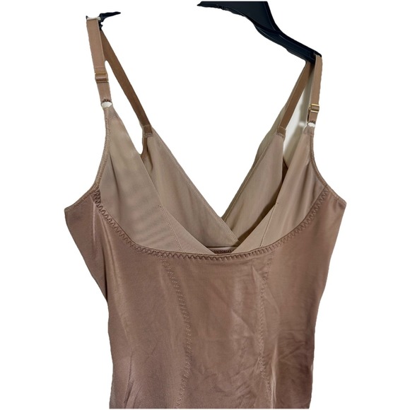 Victoria's Secret Push Up Shaping‎ Slip Beige Tan Nude SO CURVACEOUS Medium - Picture 2 of 10